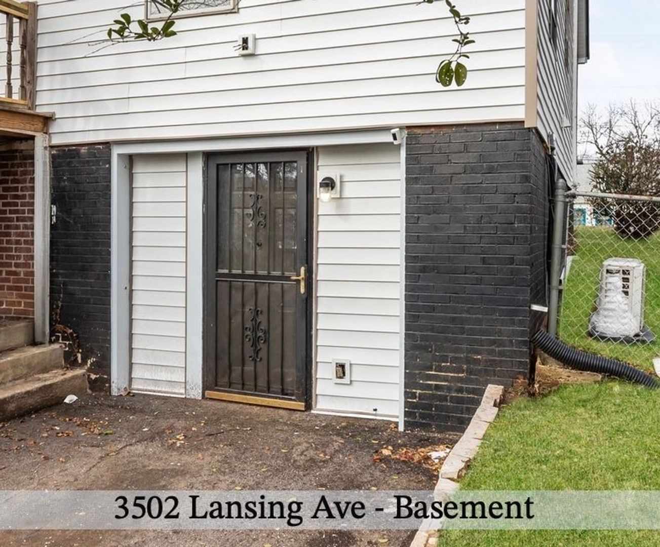 Knoxville House: 3502 Lansing Ave Basement