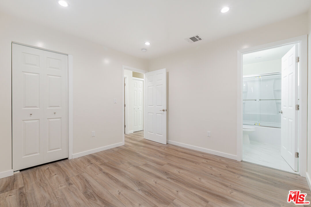 Glendale Condo: 1049 Sonora Avenue