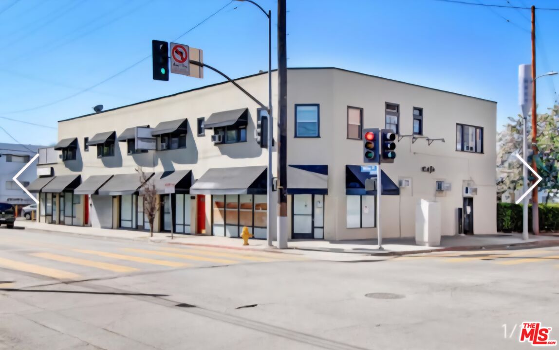 Los Angeles Condo: 1275 North Wilton Place