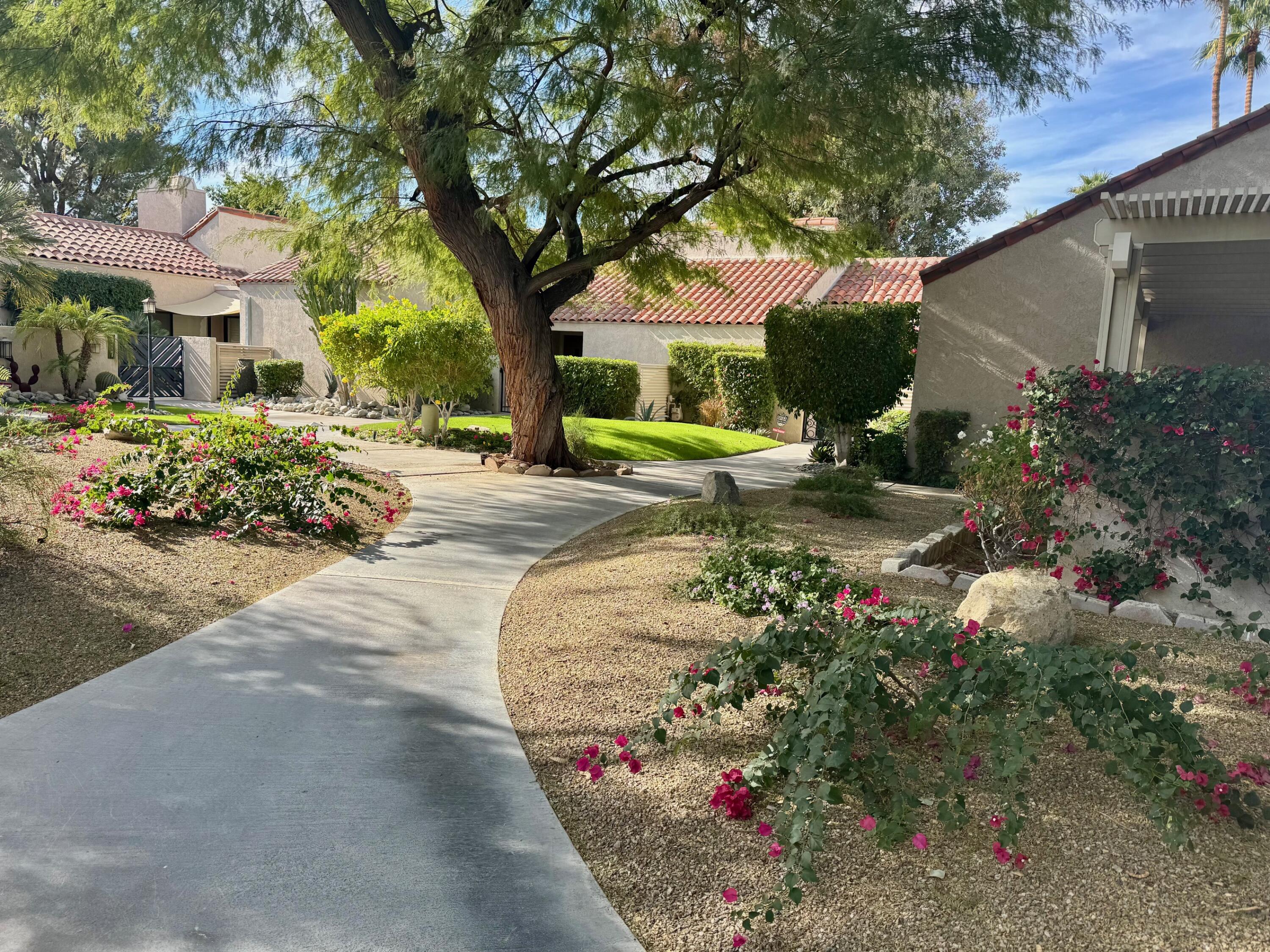 Rancho Mirage Condo: 310 Forest Hills Drive