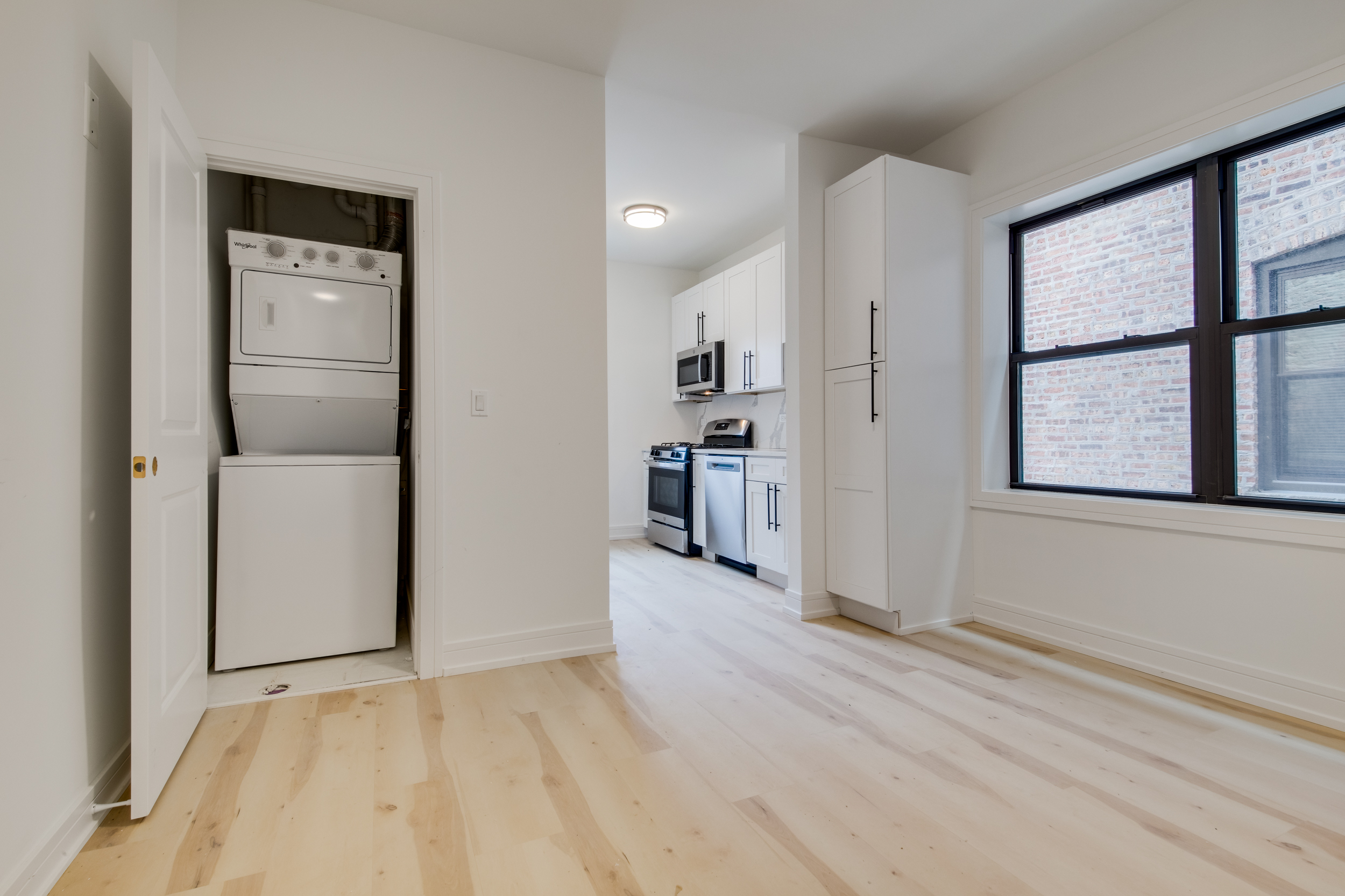 Chicago Condo: 3052 West Cortland