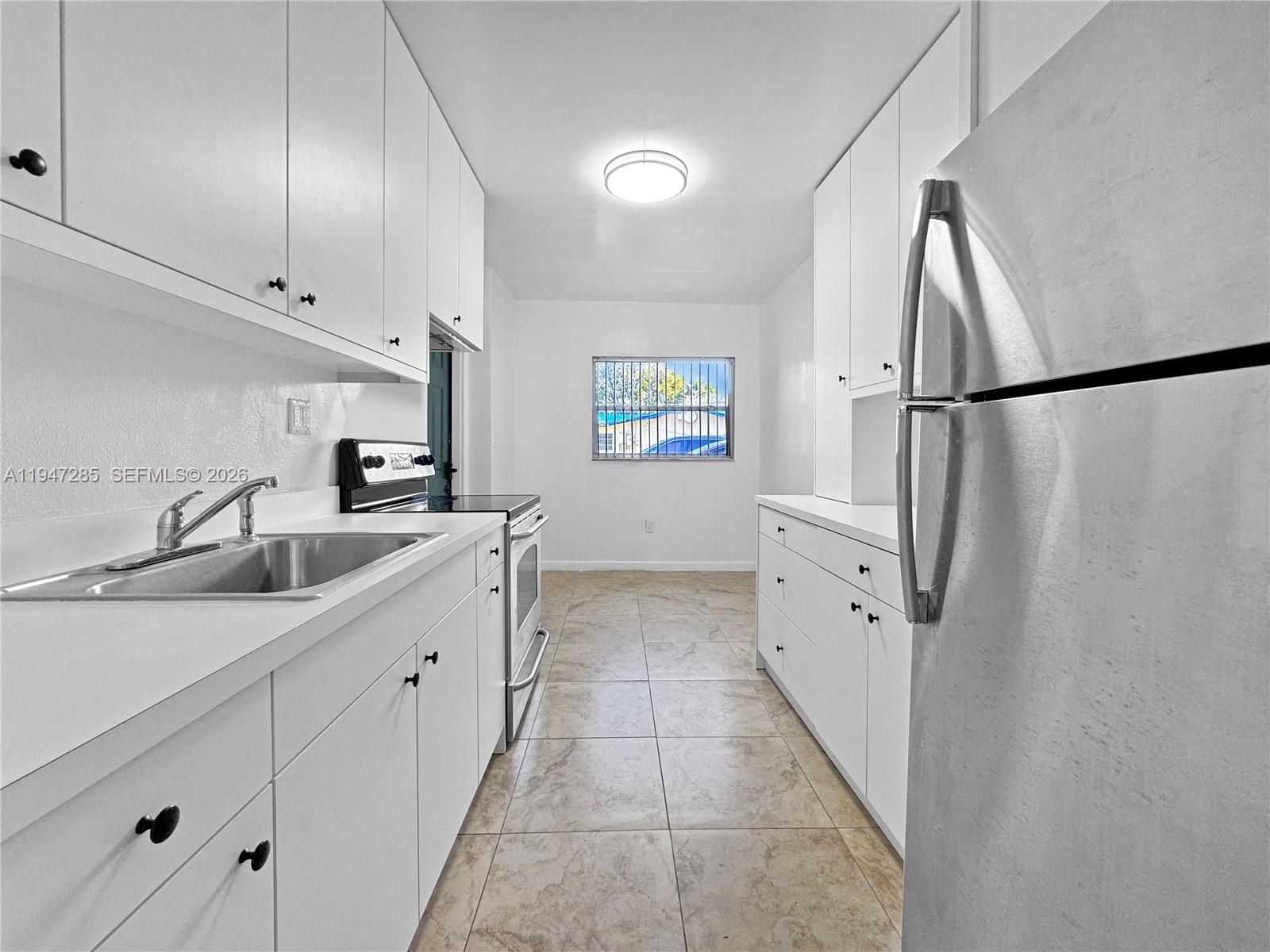 Pompano Beach Condo: 883 Southwest 10th Street