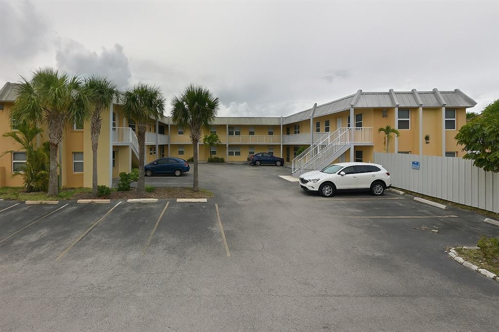 Pompano Beach Condo: 8 Southeast 19th Avenue