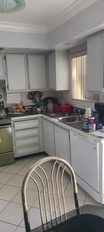 Pompano Beach Condo: 320 Southwest 1st Street