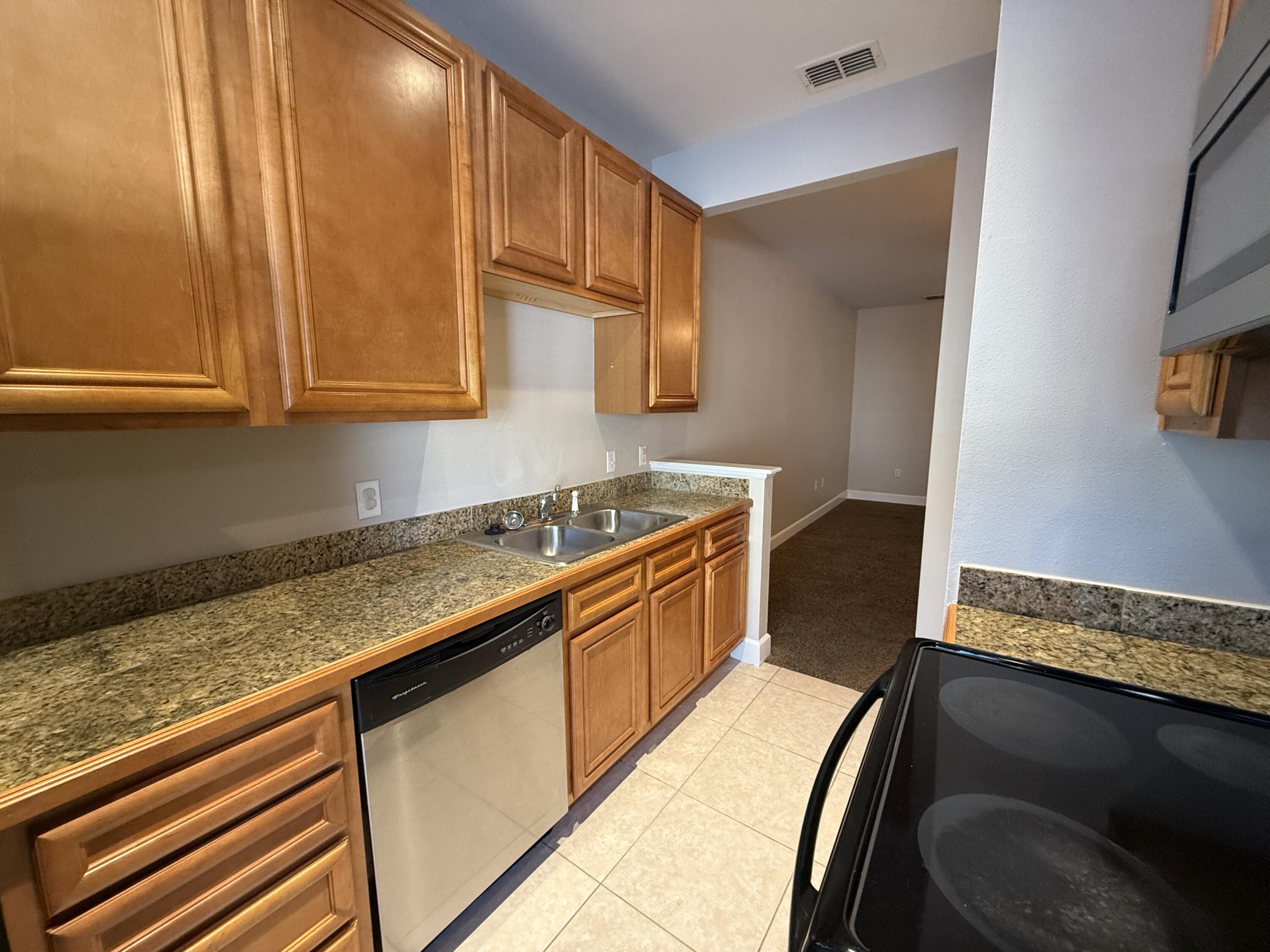 Freeport Condo: 15284 331 Business