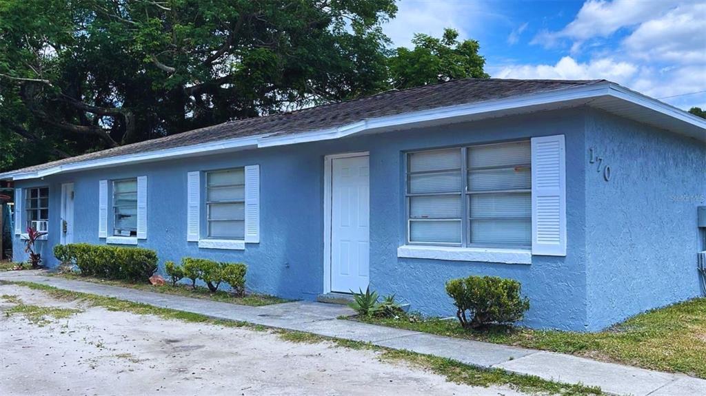 Leesburg Condo: 1700 Birchwood Circle