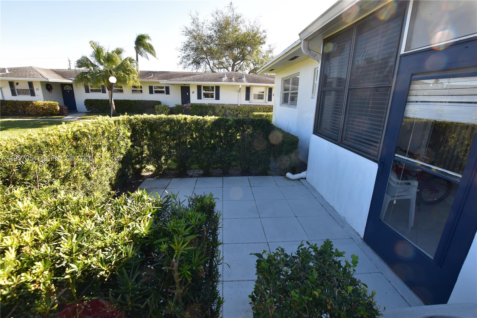 West Palm Beach Condo: 2750 Emory Drive West