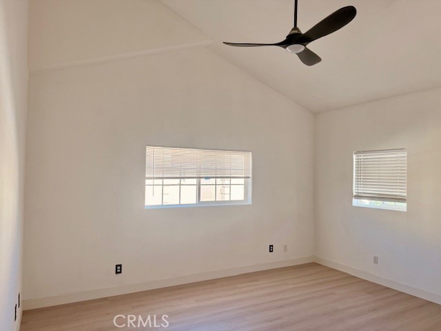 Lawndale Condo: 15205 Larch Avenue