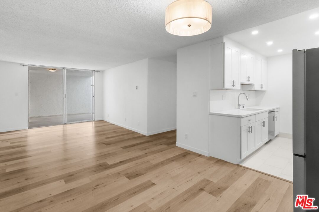 Santa Monica Condo: 1114 12th Street