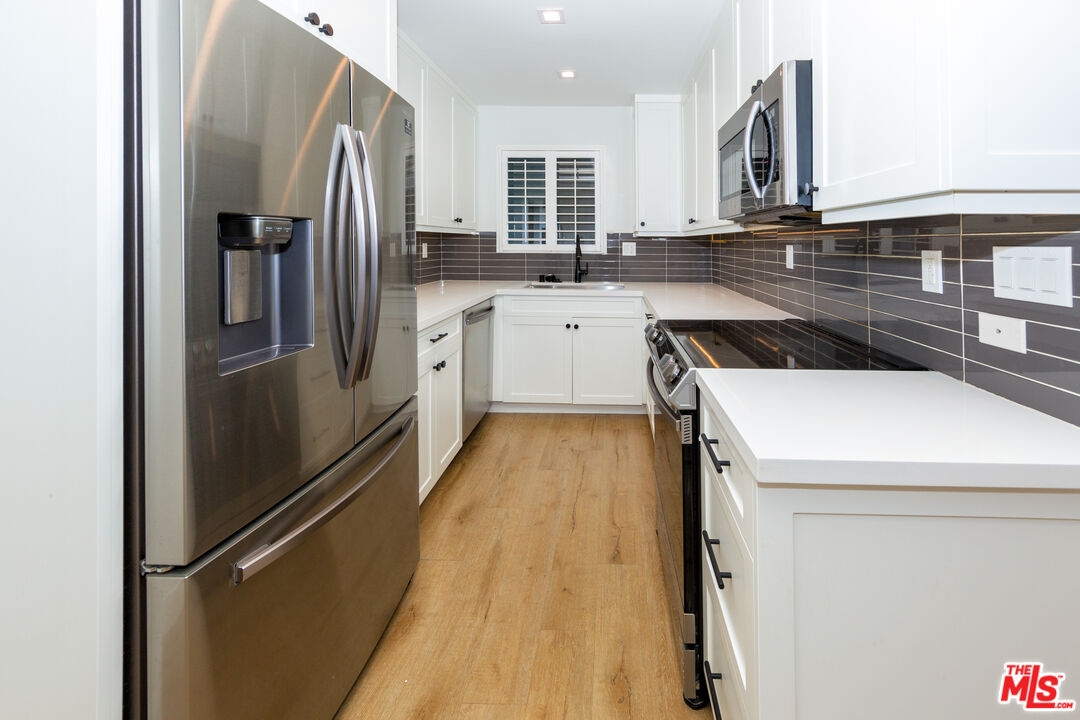 West Hollywood Condo: 610 North Orlando Avenue