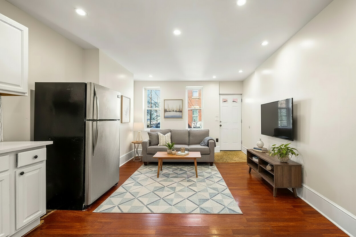 Philadelphia Townhome: 928 W Boston St
