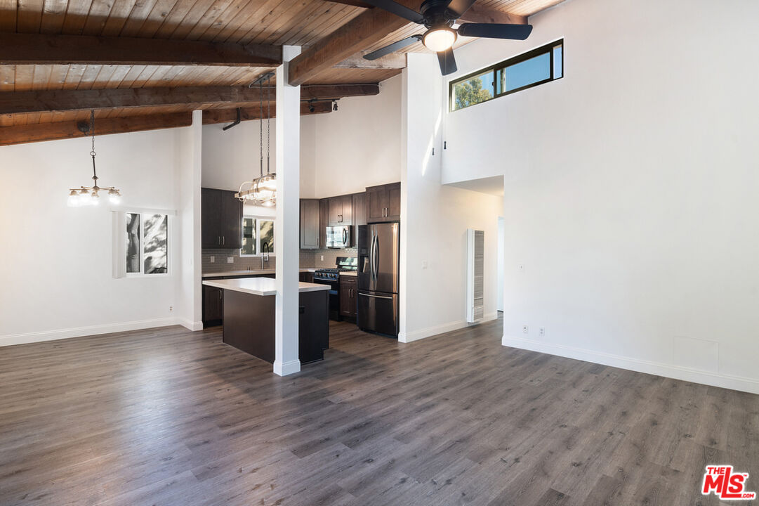 Culver City Condo: 4810 Hollow Corner Road