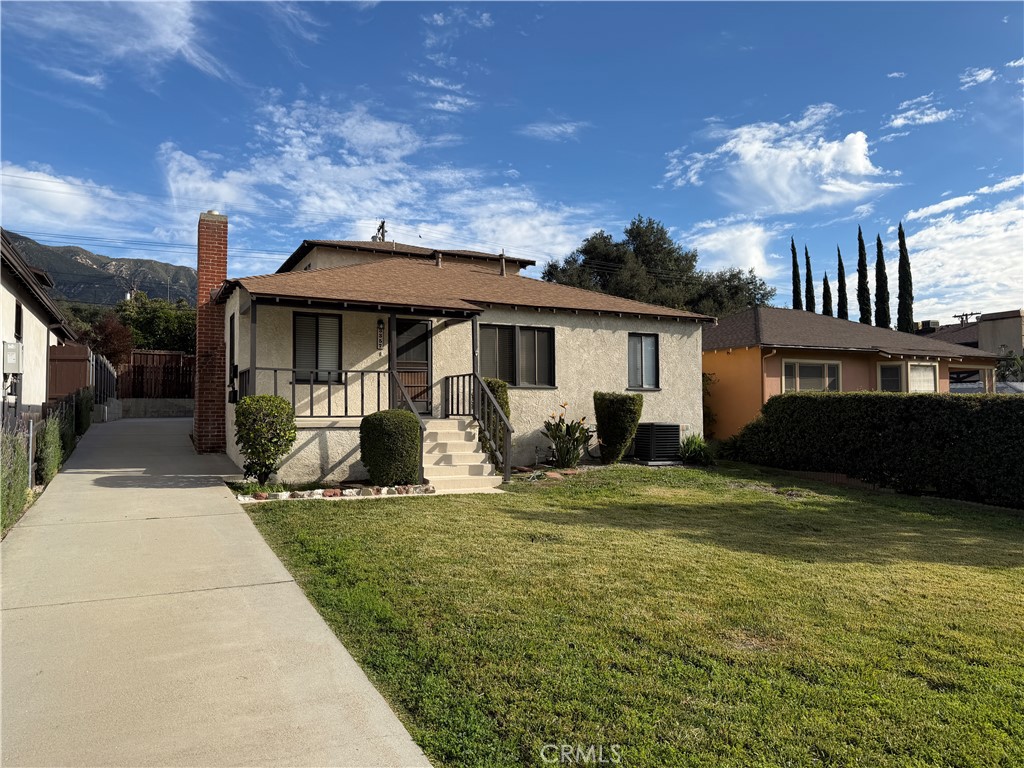 La Crescenta Condo: 3357 Honolulu Avenue