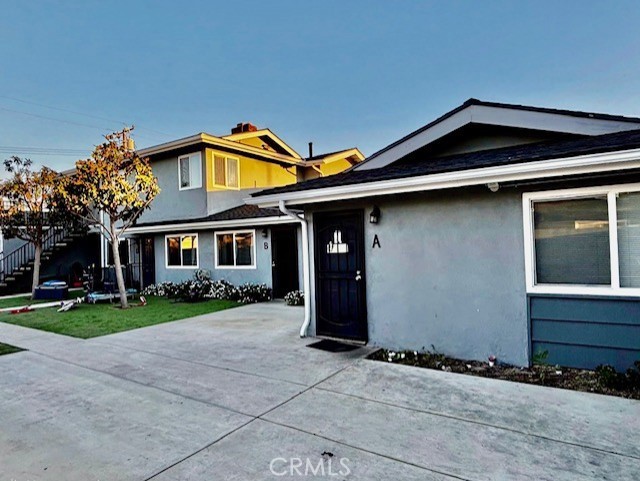 Huntington Beach Condo: 17132 Emerald Lane