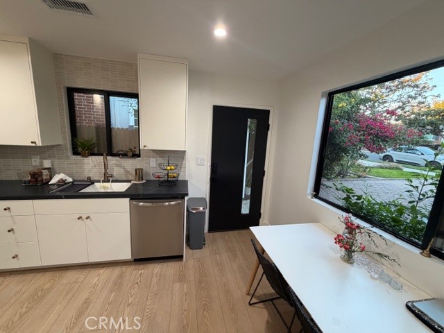 Long Beach Condo: 425 Terraine Avenue