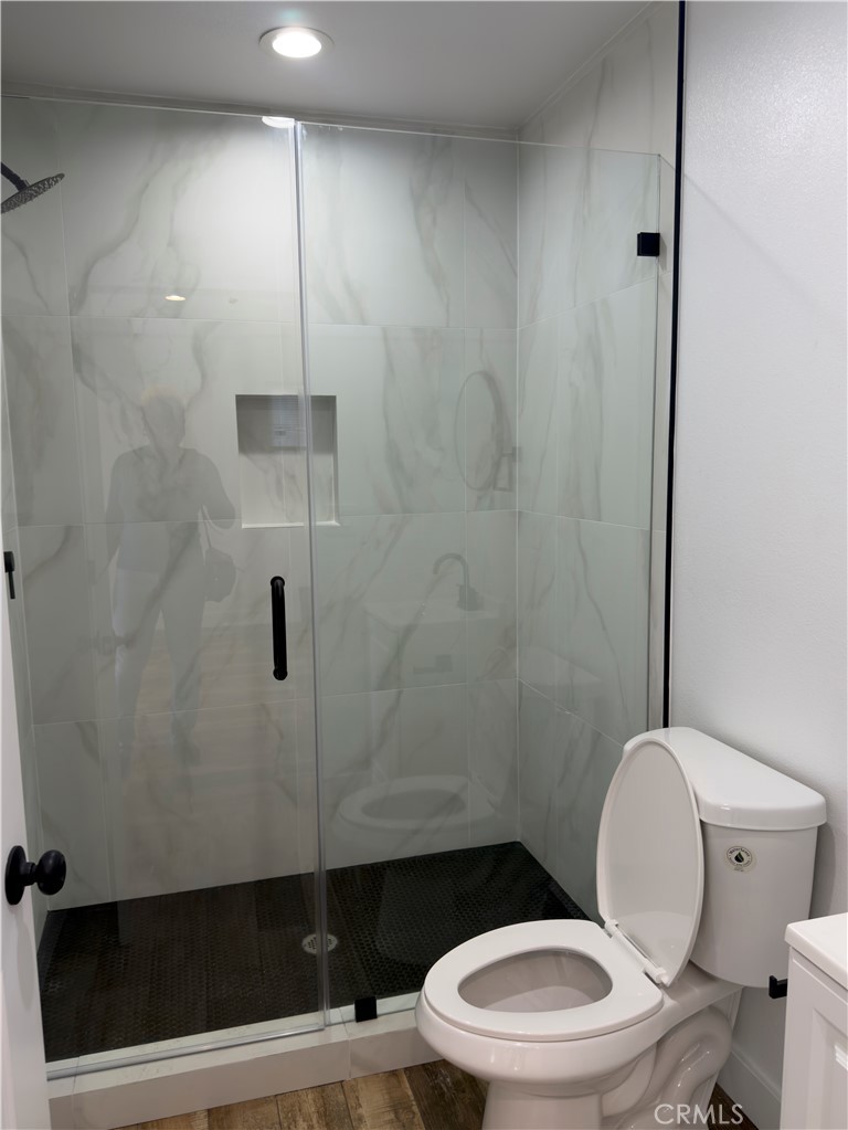 Los Angeles Condo: 523 West 78th Street