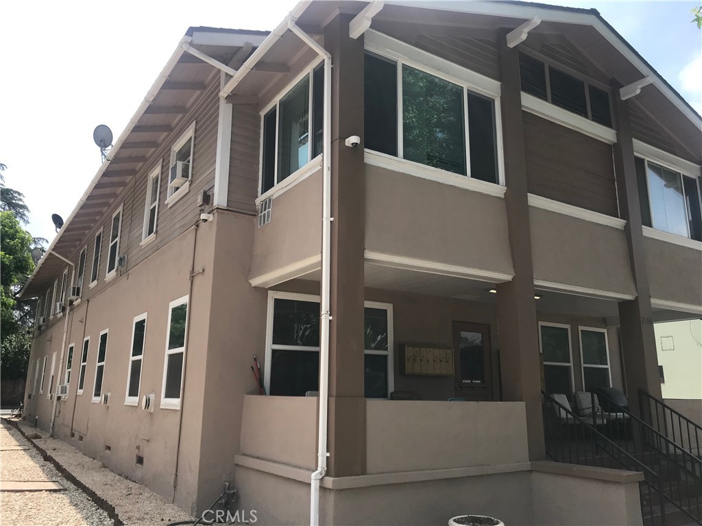 La Verne Condo: 2148 E Street