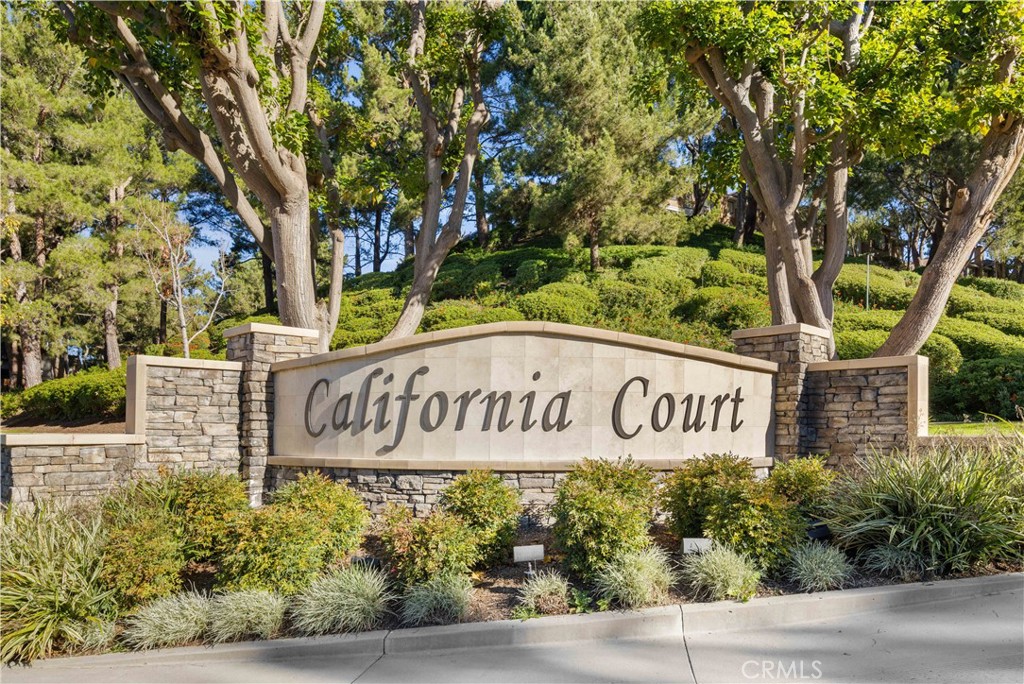 Mission Viejo Condo: 202 California Court