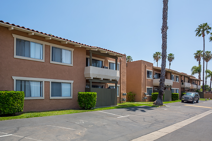 Anaheim Apartment: 1631 West Pampas Lane