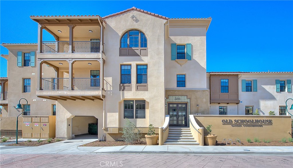 Claremont Condo: 501 West Foothill Boulevard