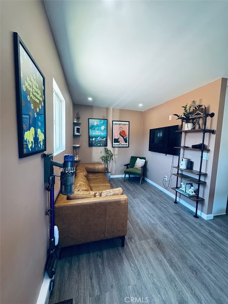Van Nuys Condo: 14828 Saticoy Street