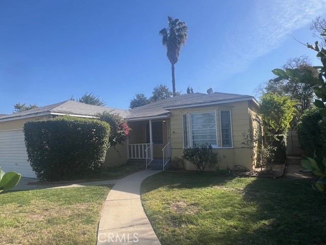 Encino Condo: 17652 Delano Street