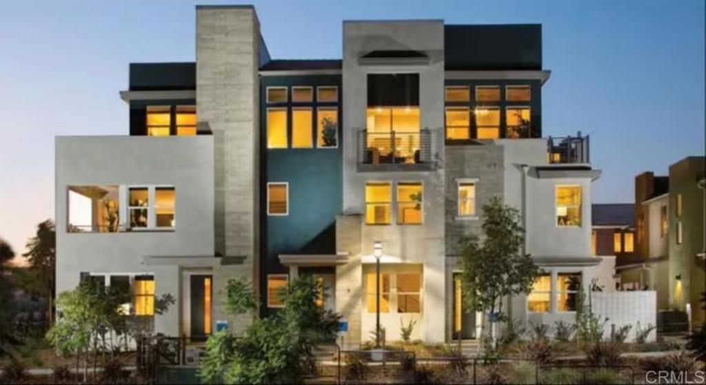 Chula Vista Condo: 2006 Foxtrot Loop