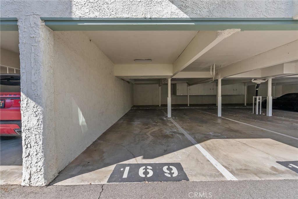 Calabasas Condo: 23675 Park Capri