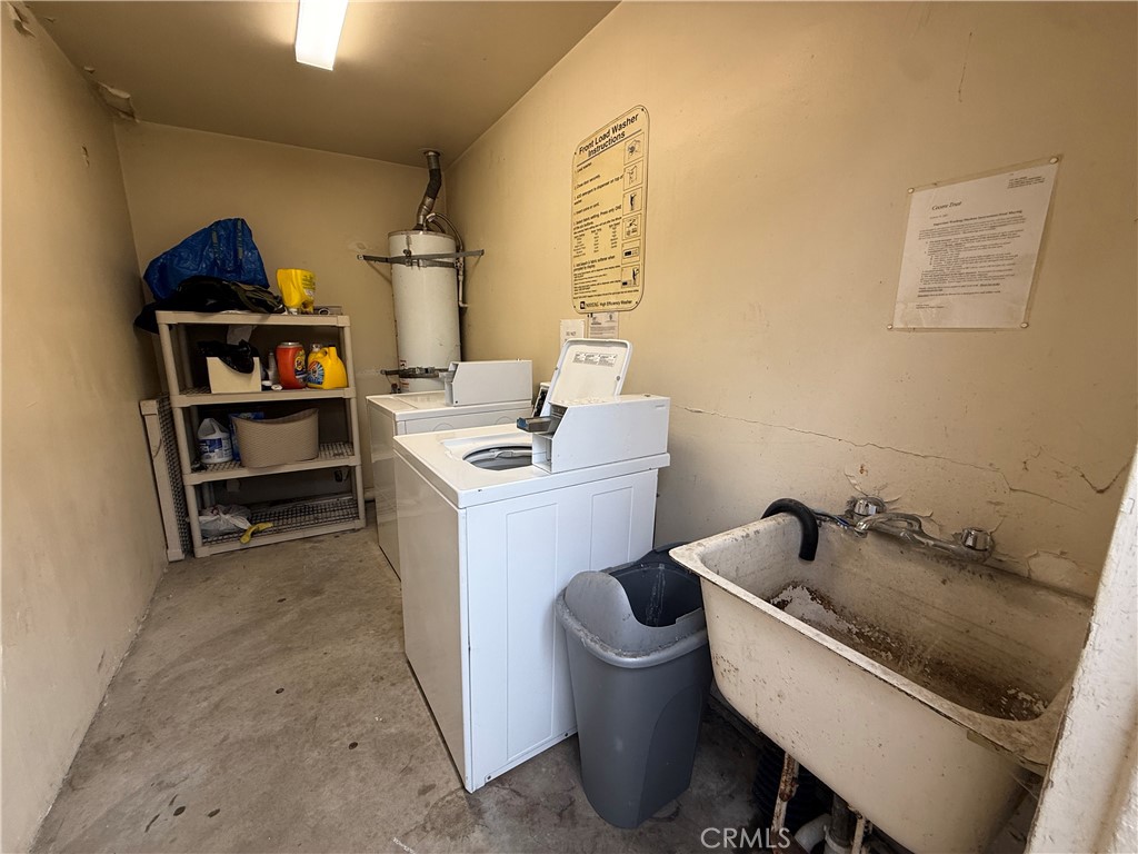 Los Angeles Condo: 7139 Kittyhawk Avenue