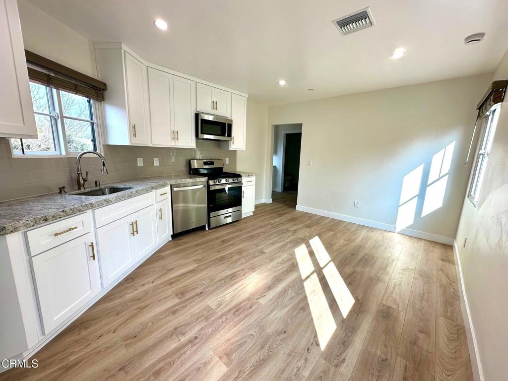 Alhambra Condo: 208 North Cordova Street