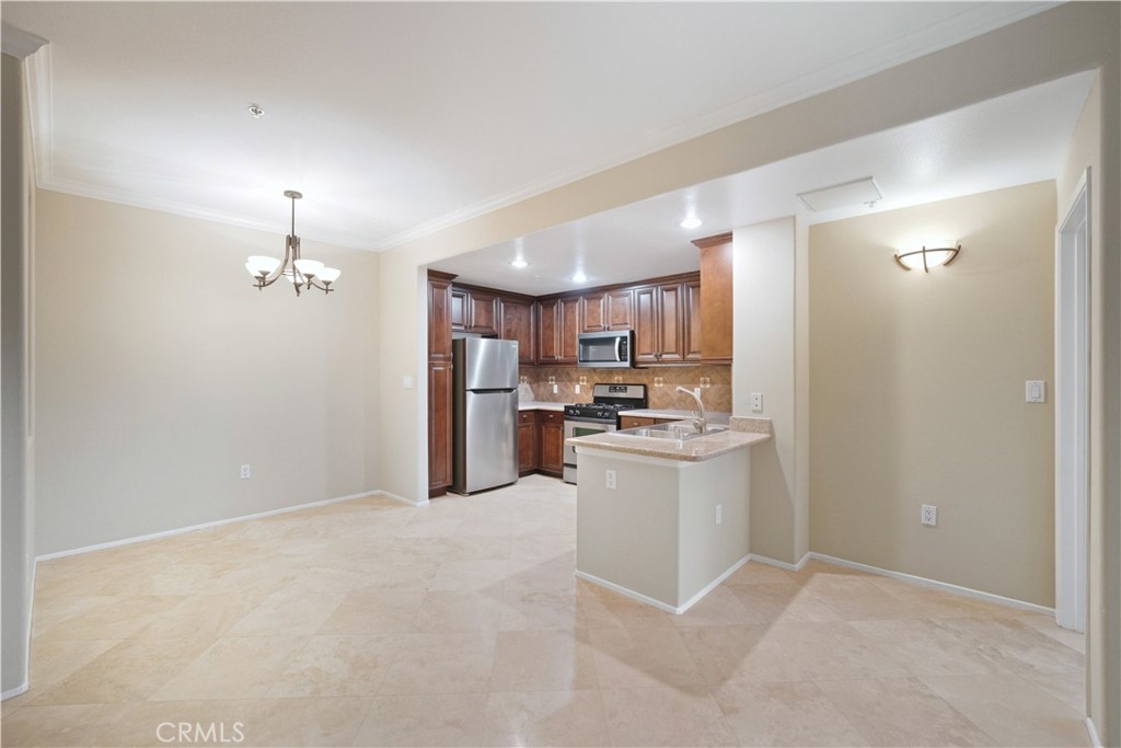 Irvine Condo: 2406 Watermarke Place