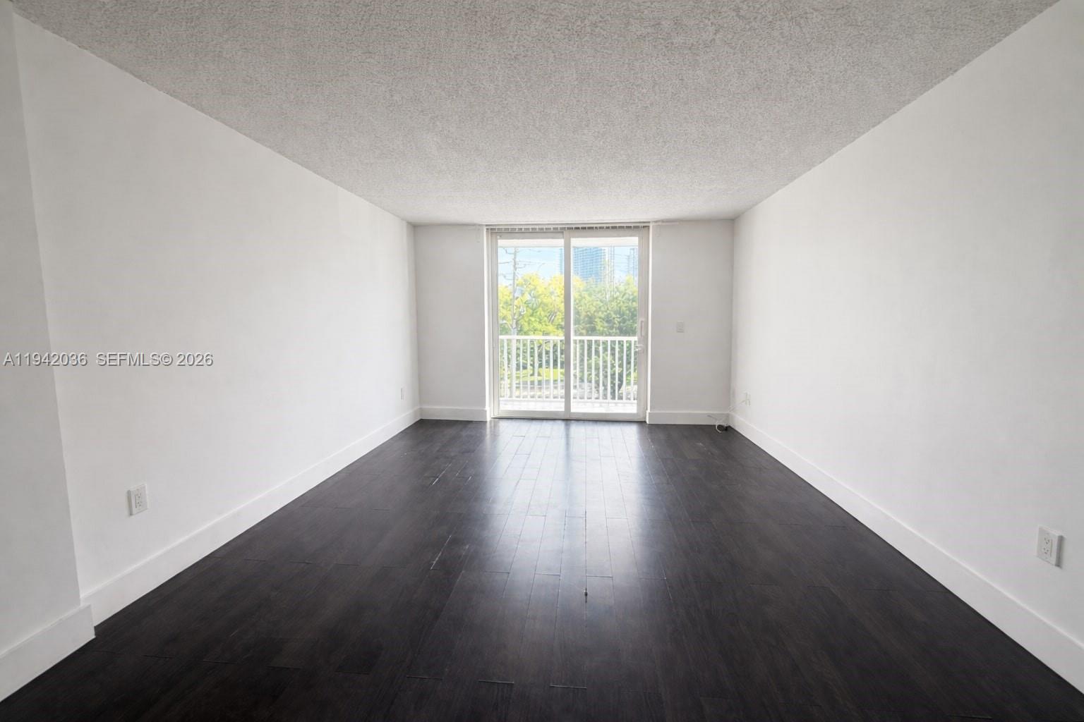 North Miami Beach Condo: 16950 West Dixie Highway