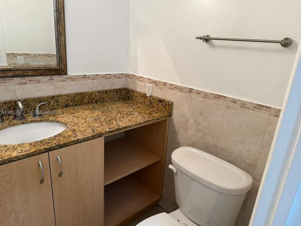 Aventura Condo: 2750 Northeast 183rd Street