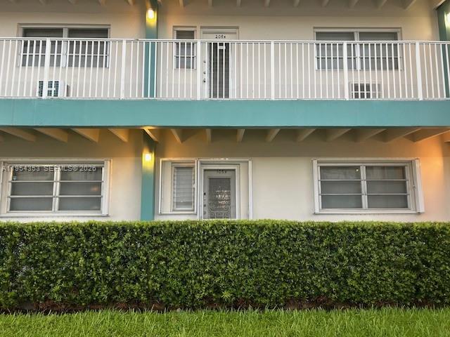North Miami Beach Condo: 3923 Northeast 166th Street