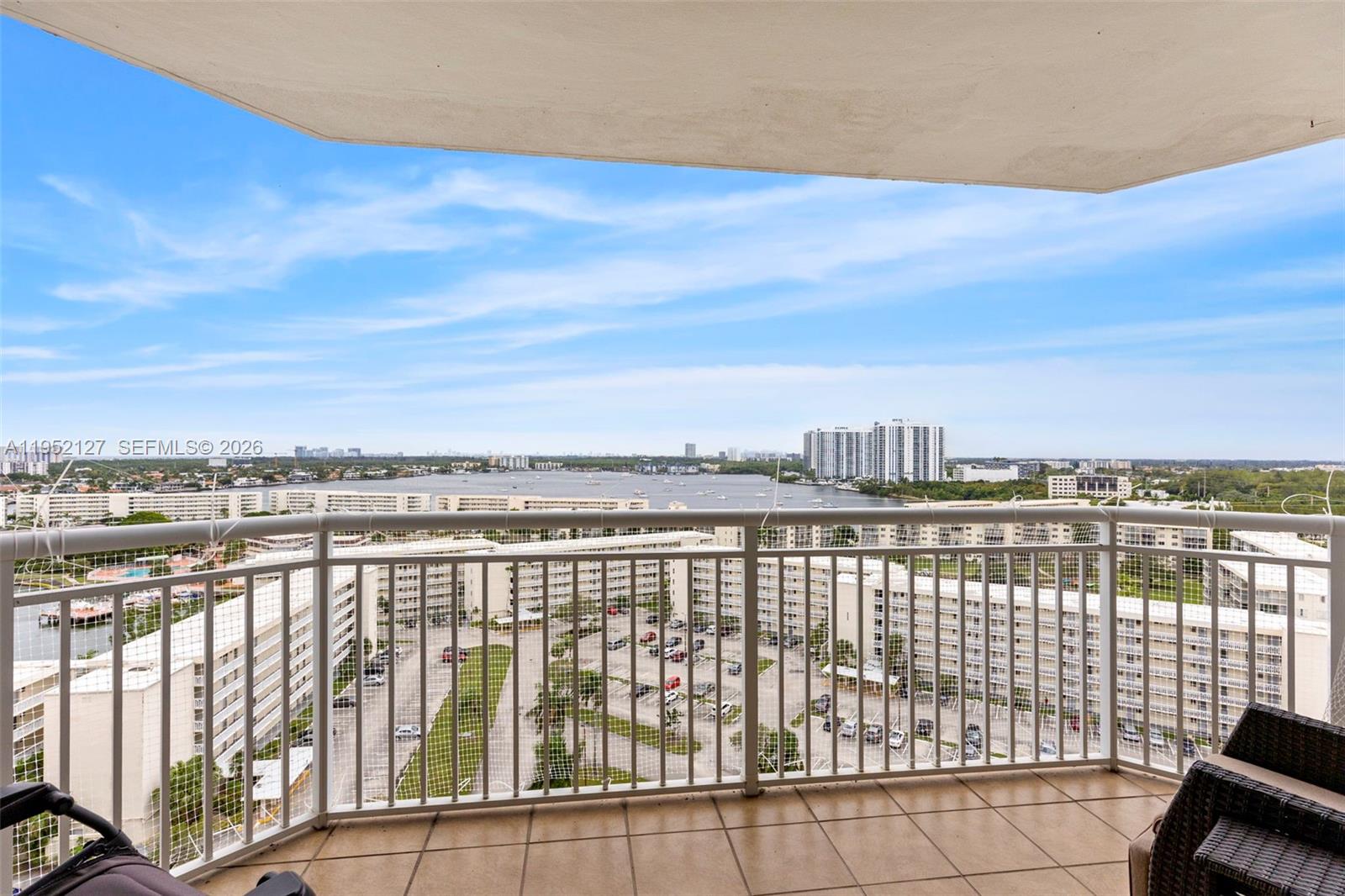 Aventura Condo: 18031 Biscayne Boulevard