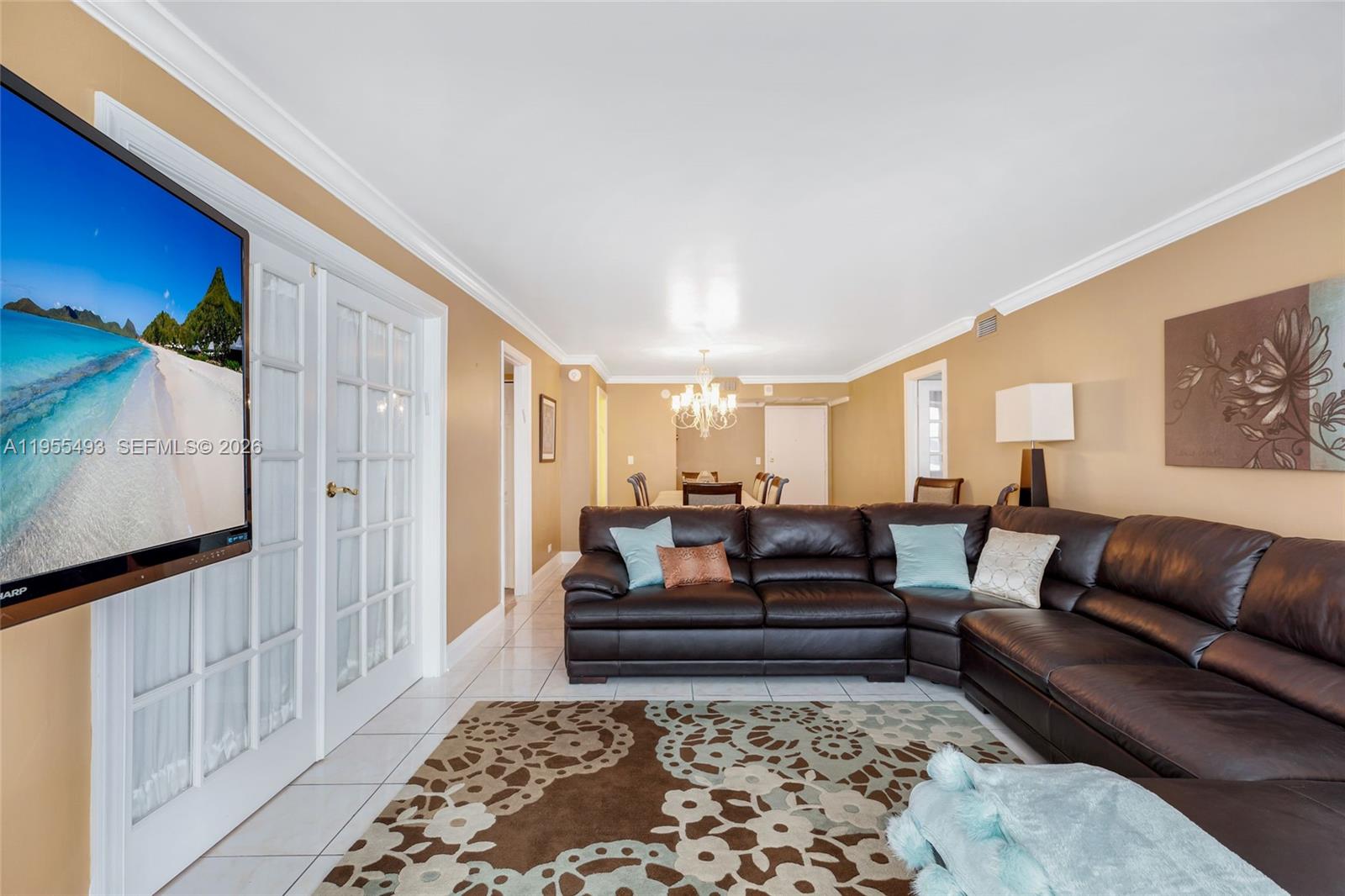 Miami Beach Condo: 6039 Collins Avenue