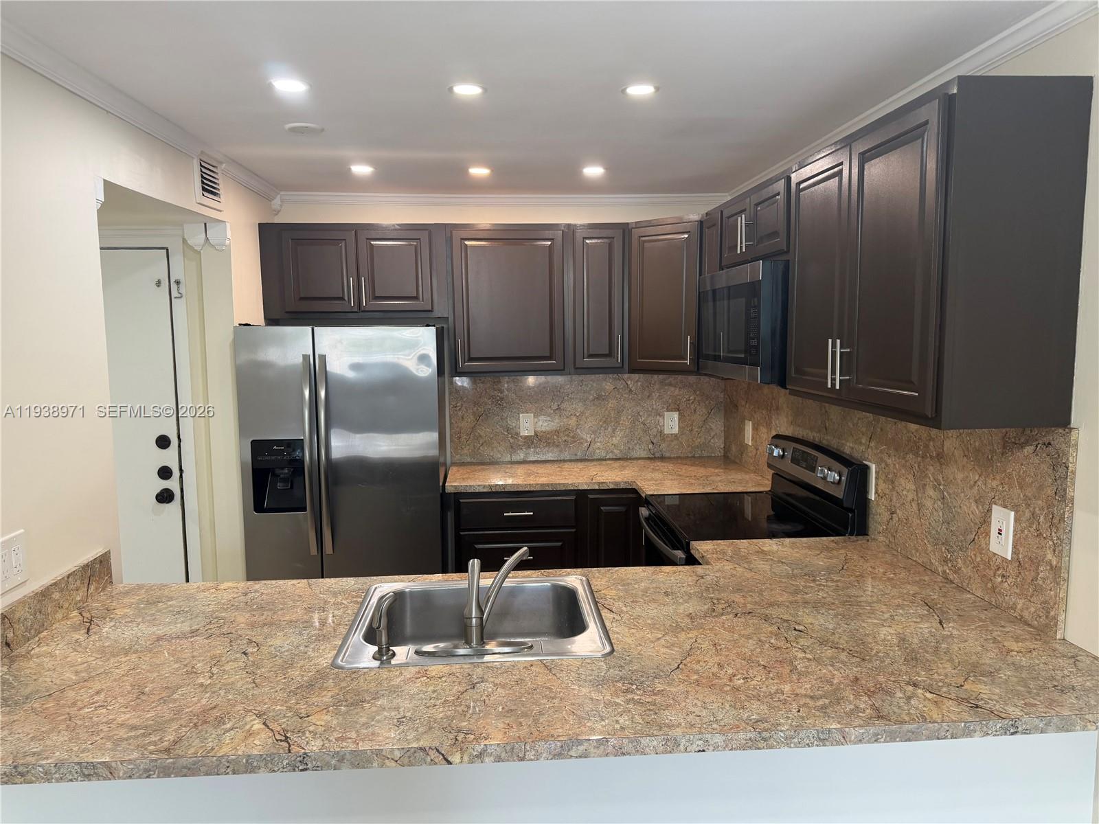 Miami Condo: 10400 Southwest 108th Avenue