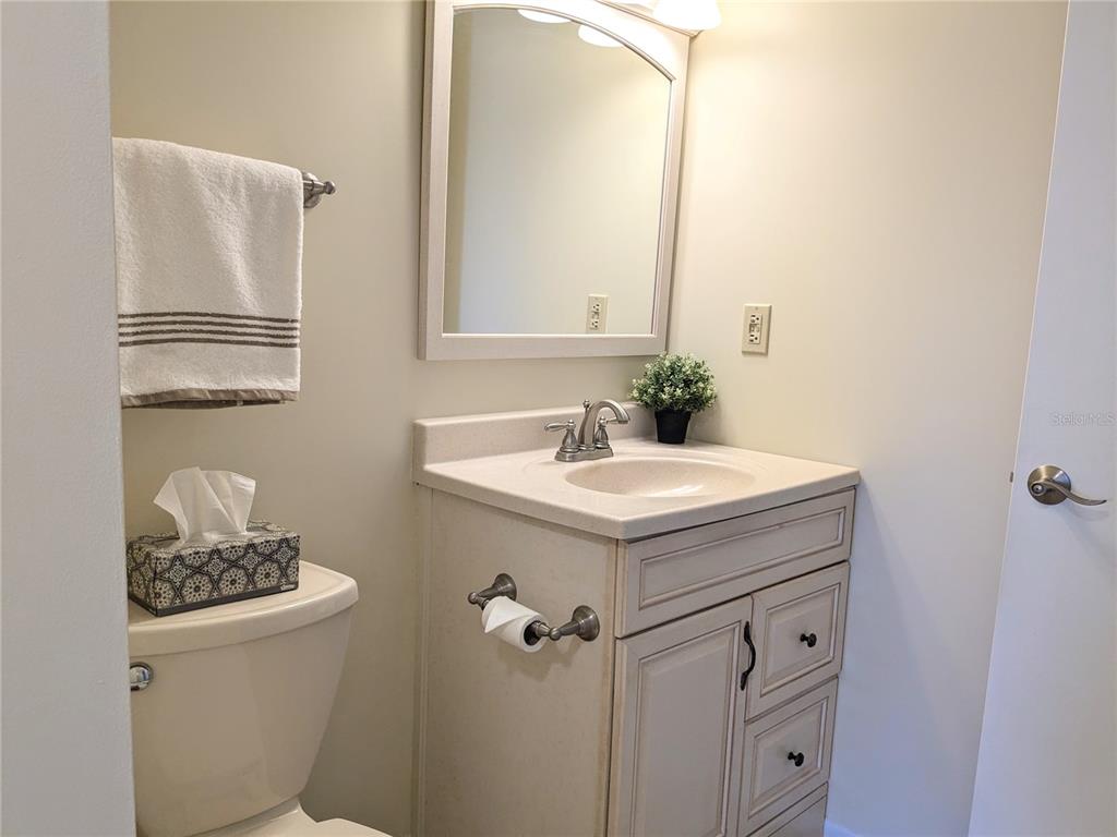 Bradenton Condo: 3739 Lake Bayshore Drive