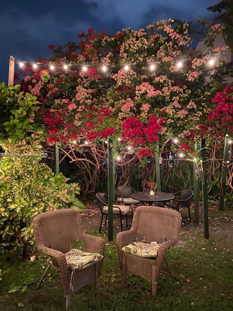 Miami Beach Condo: 833 10th Street