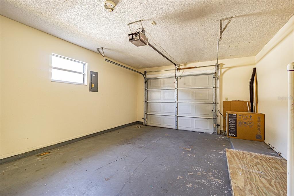 Hudson Condo: 12807 Kellywood Circle