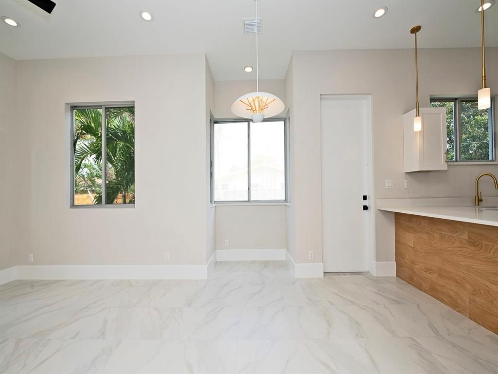 Fort Lauderdale Condo: 560 Northwest 12th Street