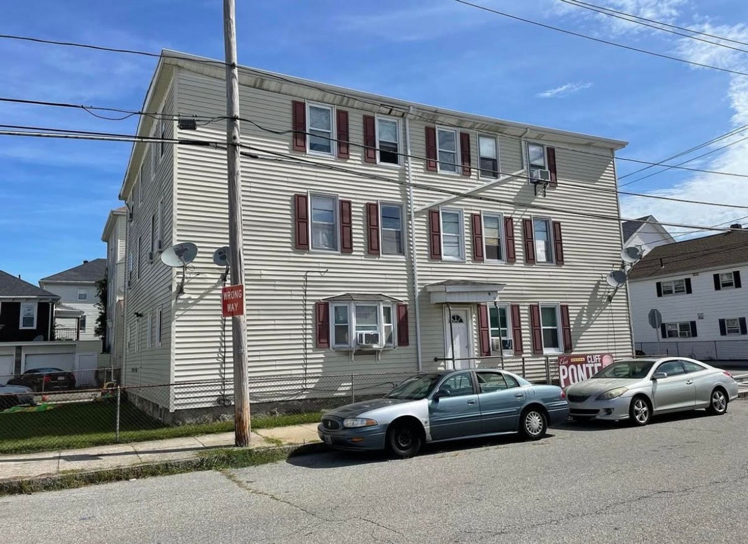 Fall River Condo: 854 King Philip St