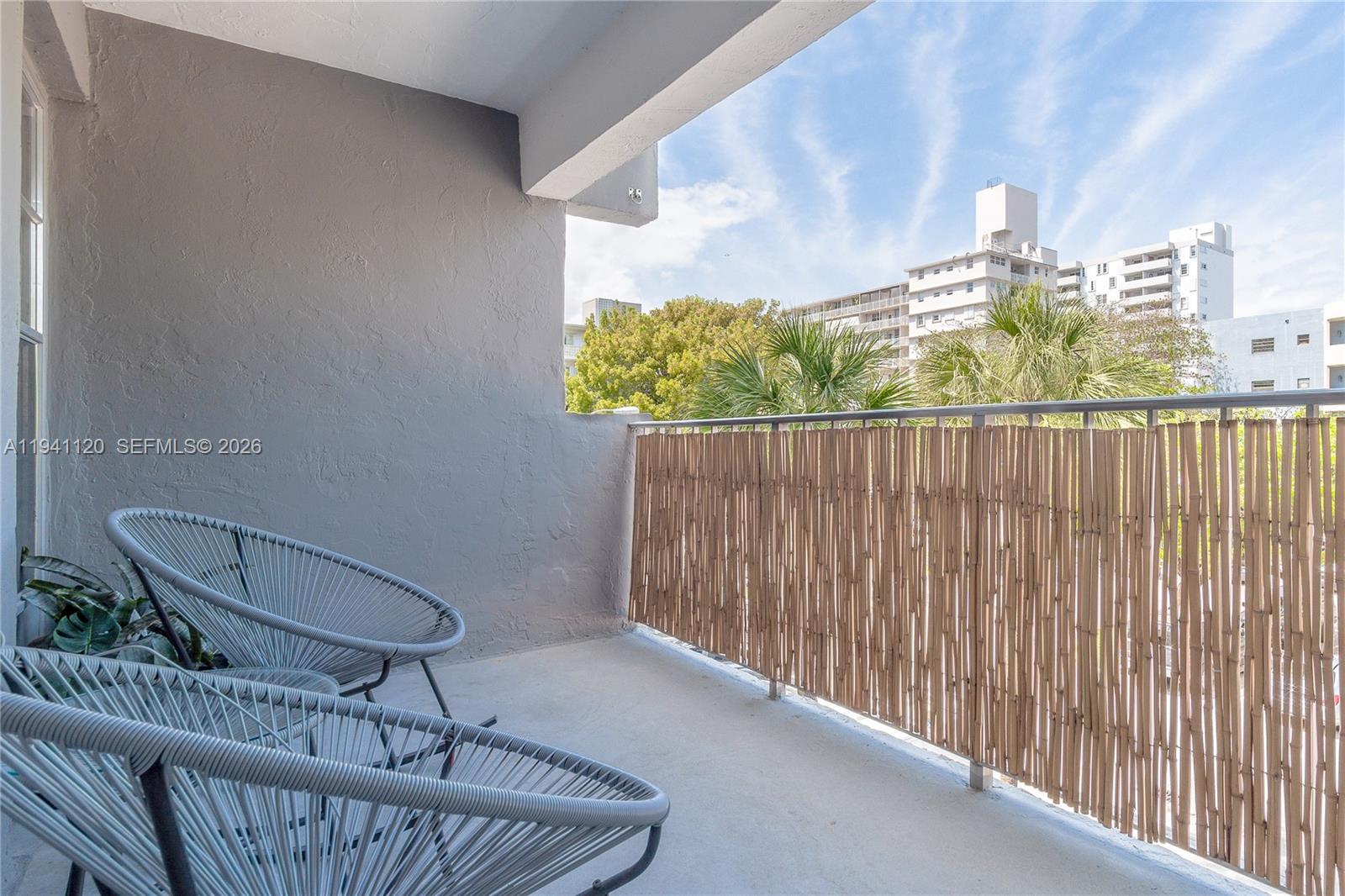 Miami Beach Condo: 1615 West Avenue