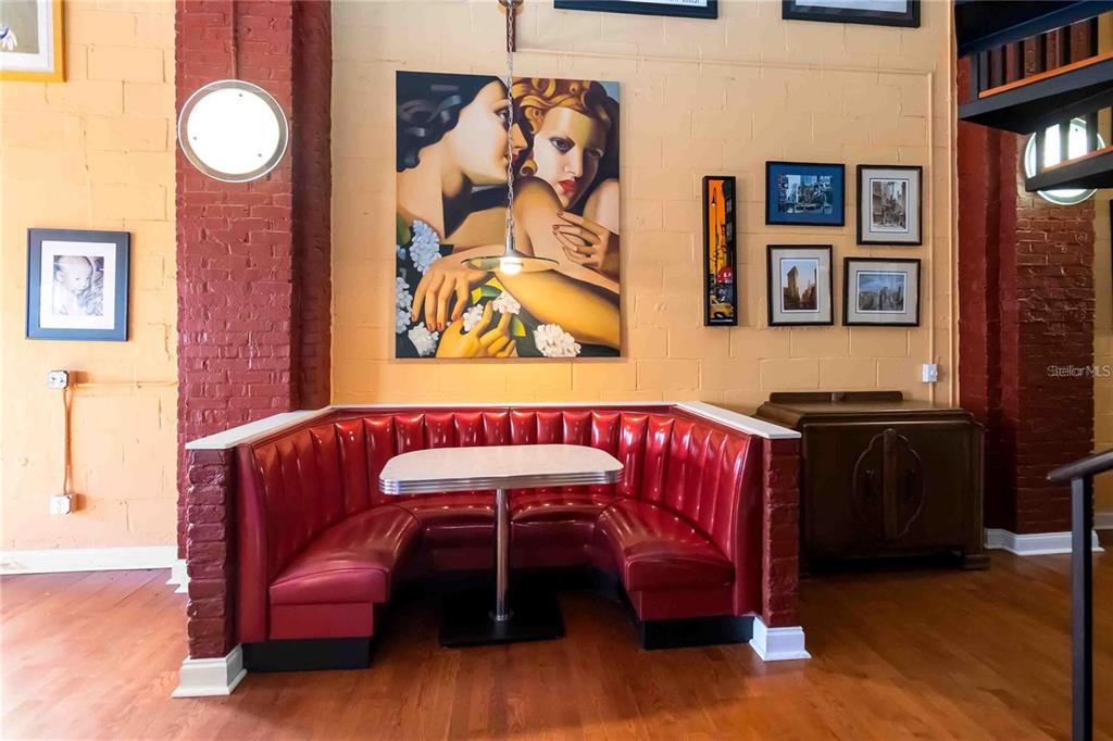 Orlando Condo: 62 West Colonial Drive