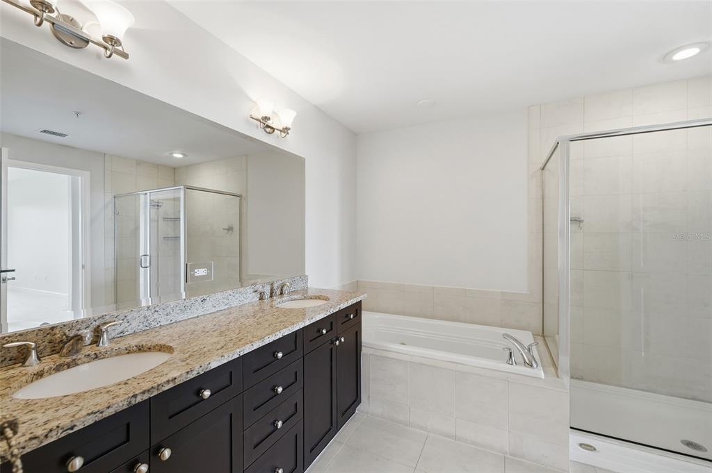 Orlando Condo: 100 South Eola Drive