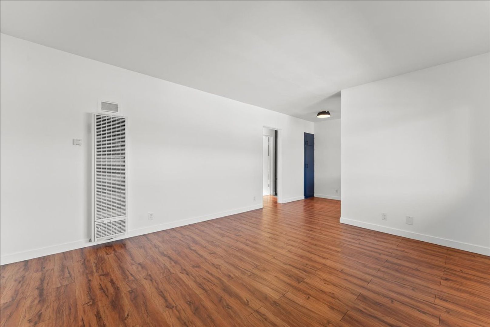 North Hollywood Condo: 7733 Laurel Canyon Blvd