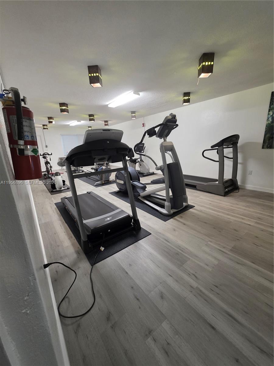 Miami Condo: 1351 Northeast 191st Street