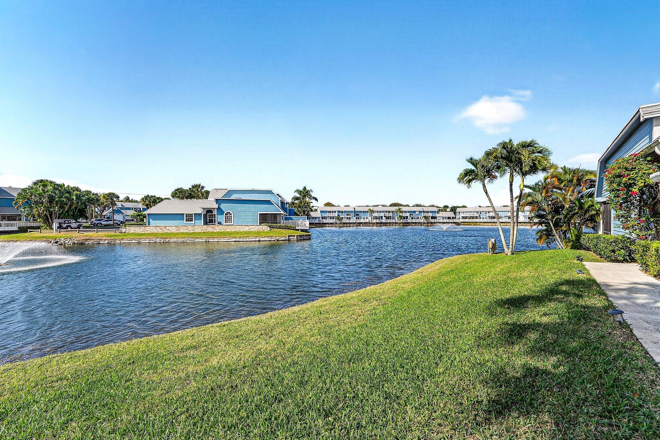 Jupiter Condo: 812 Ocean Dunes Circle