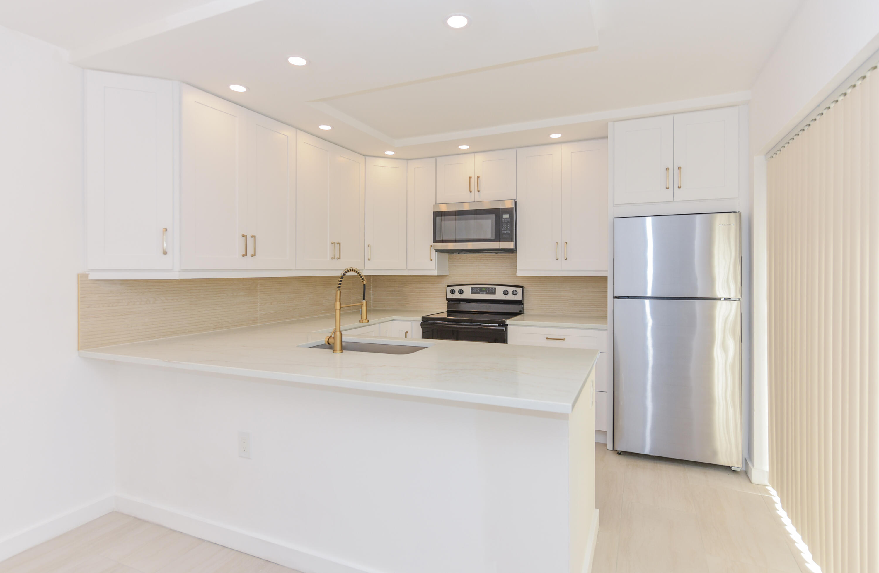 Jupiter Condo: 2018 20th Court