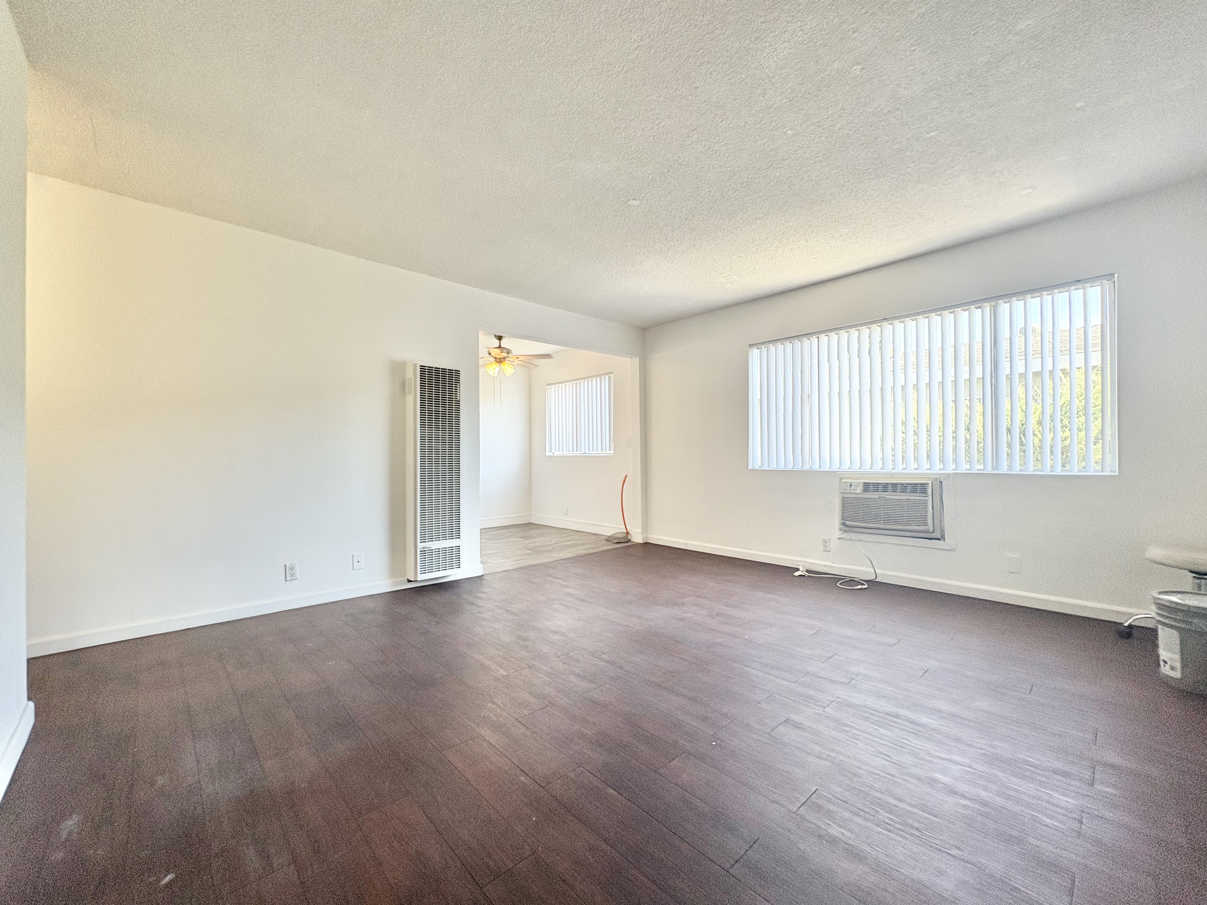 North Hollywood Condo: 11604 Sylvan St